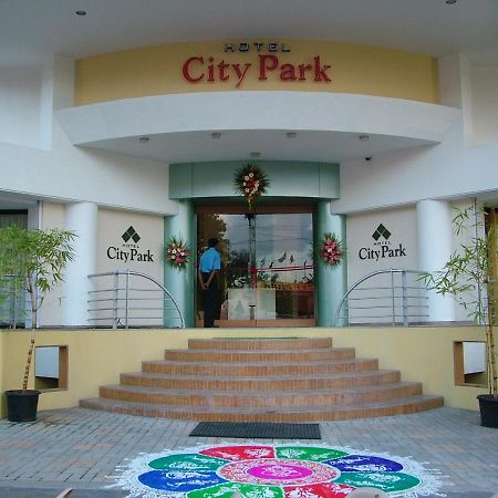 Hotel City Park, Solāpur Exterior foto