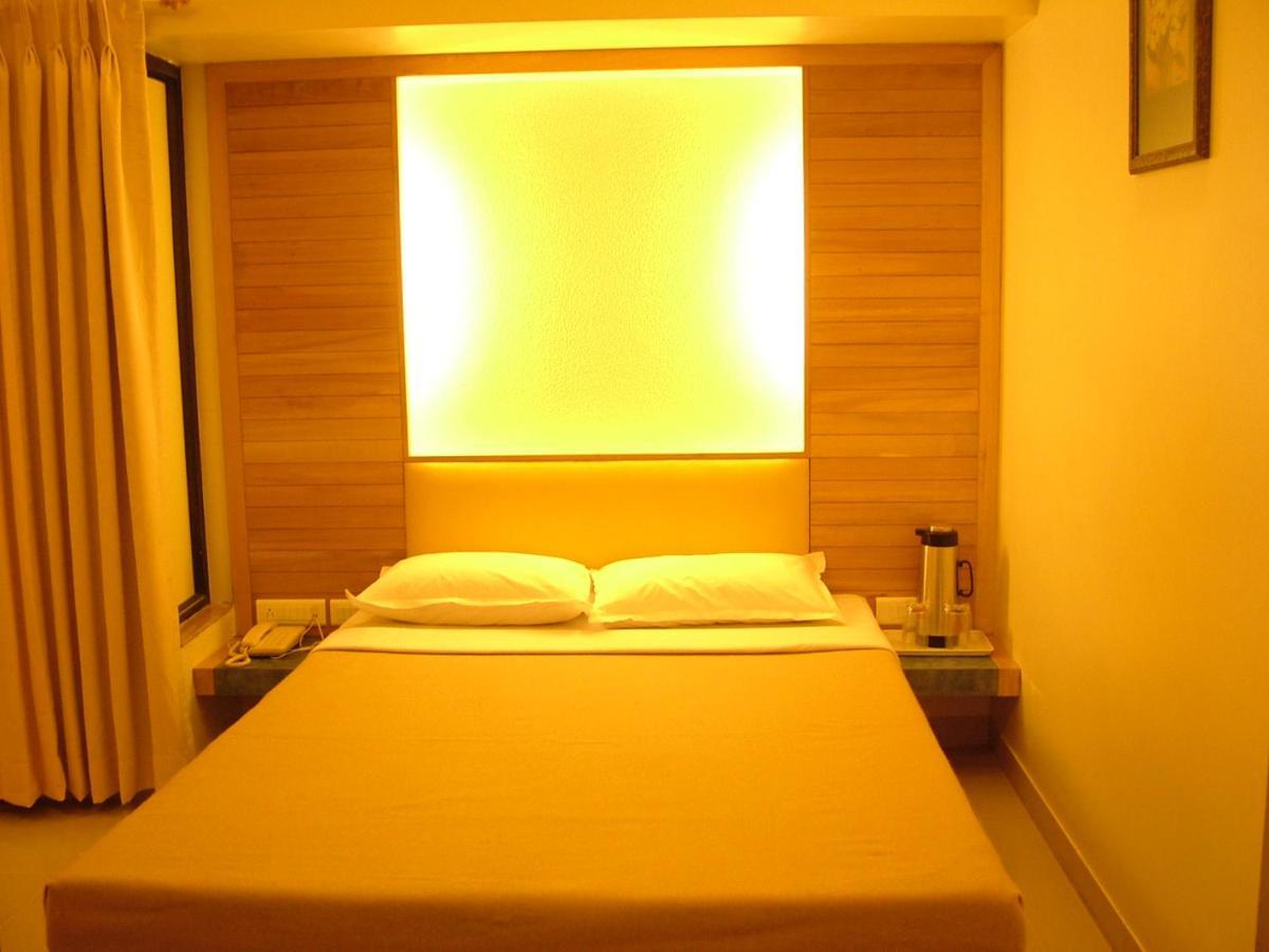 Hotel City Park, Solāpur Exterior foto