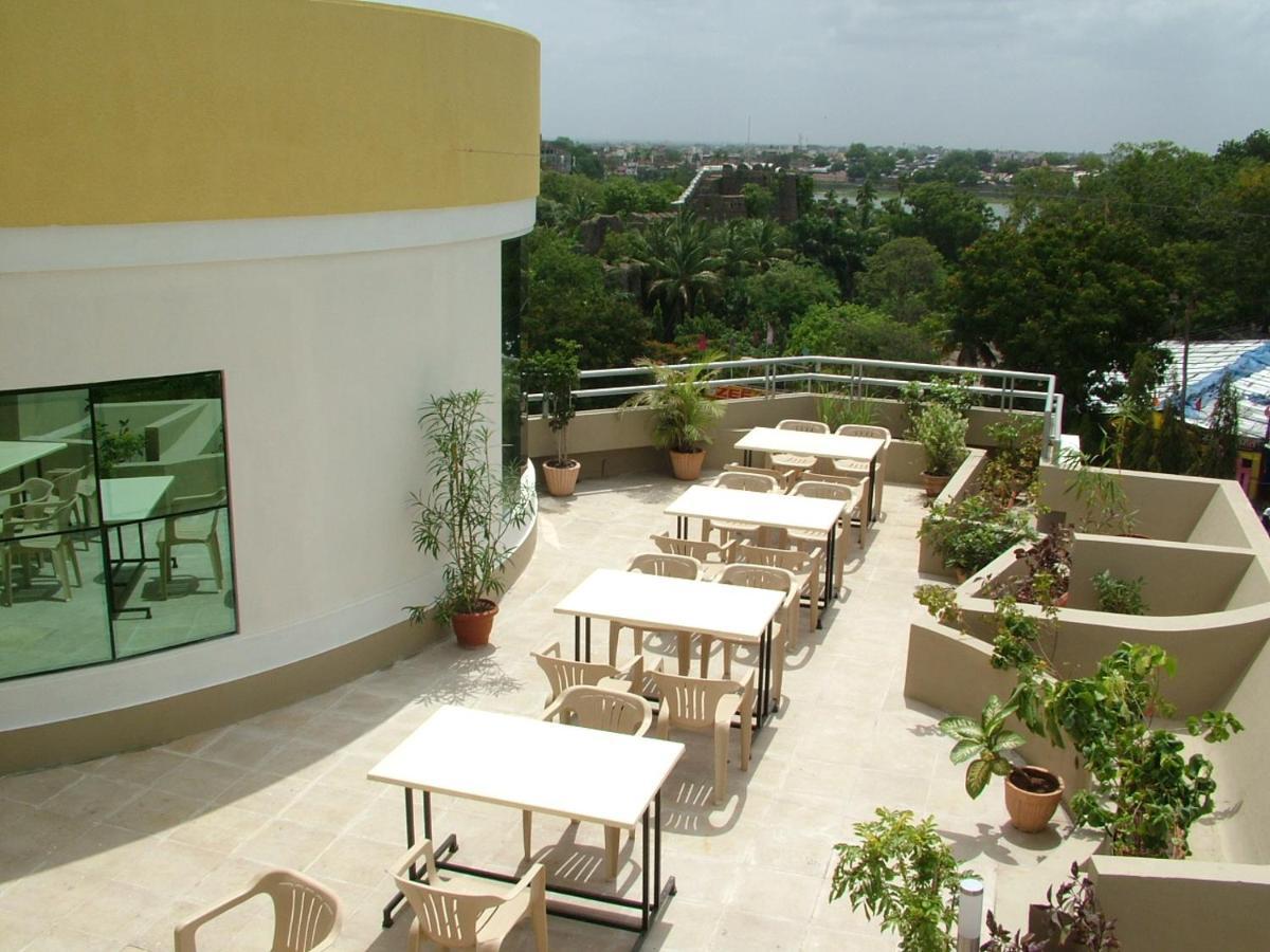 Hotel City Park, Solāpur Exterior foto