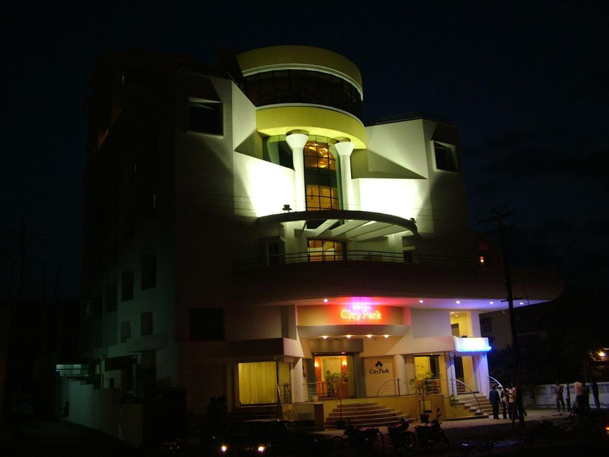 Hotel City Park, Solāpur Exterior foto